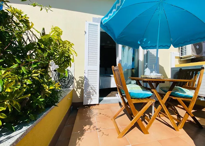 Family Holidays Algarve ラゴス